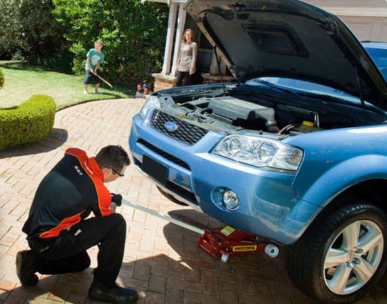 Did You Know Mobile Mechanics Exist? It's Not Magic, and It Can Save You Money